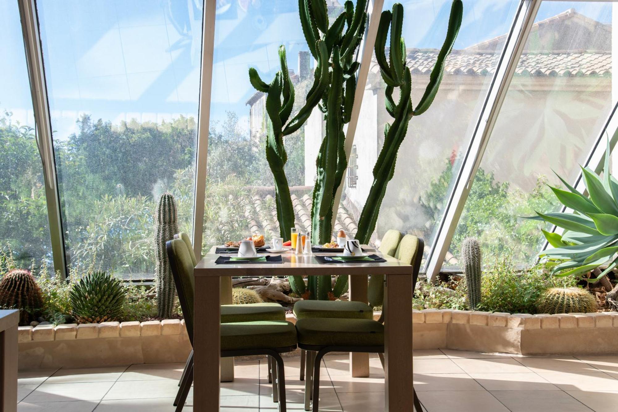 Hotel Atrium Arles Centre Ngoại thất bức ảnh